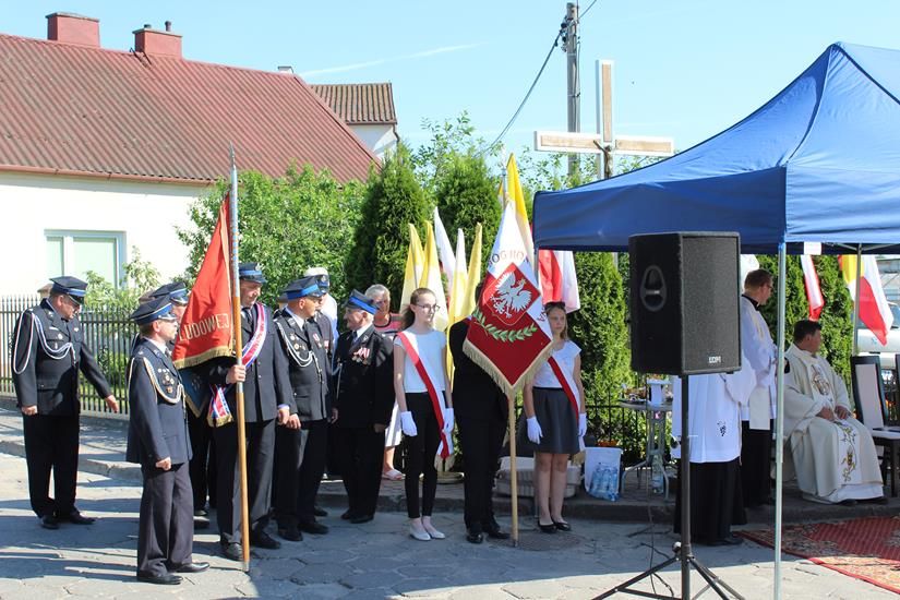 Zdj. nr. 3. Uroczystości przy pomniku Świętego Jana Pawła II