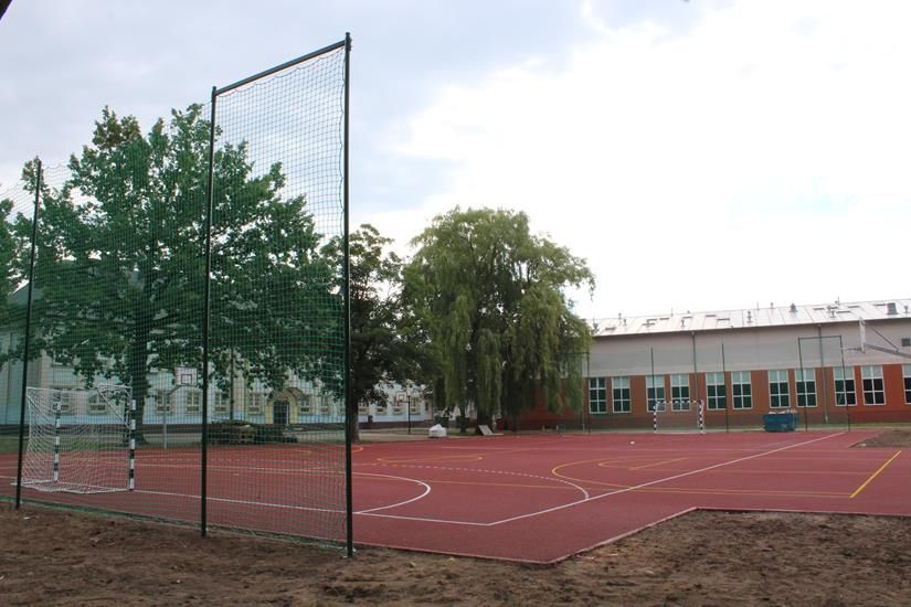 Zdj. nr. 9. Nowe boisko przy SP nr 5 