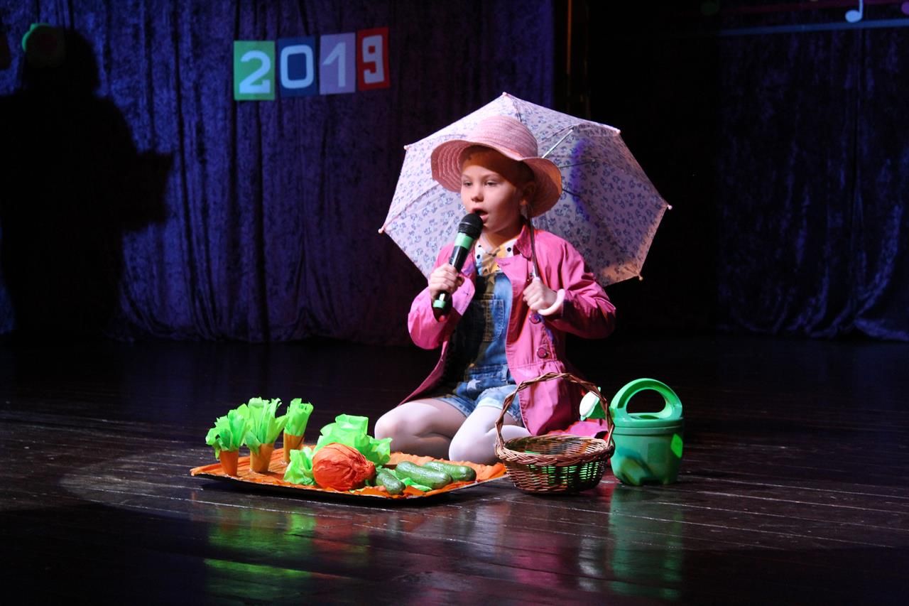 Zdj. nr. 37. III Festiwal Piosenki Dziecięcej Z Poezją Doroty Gellner