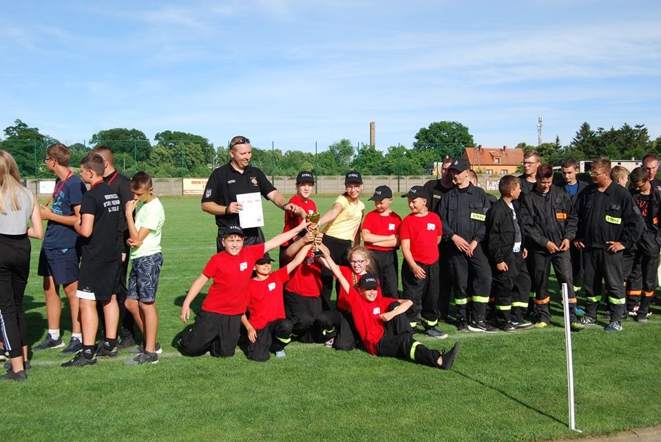 Zdj. nr. 19. VI Ogólnopowiatowe Zawody Sportowo – Pożarnicze Młodzieżowych Drużyn Pożarniczych CTIF