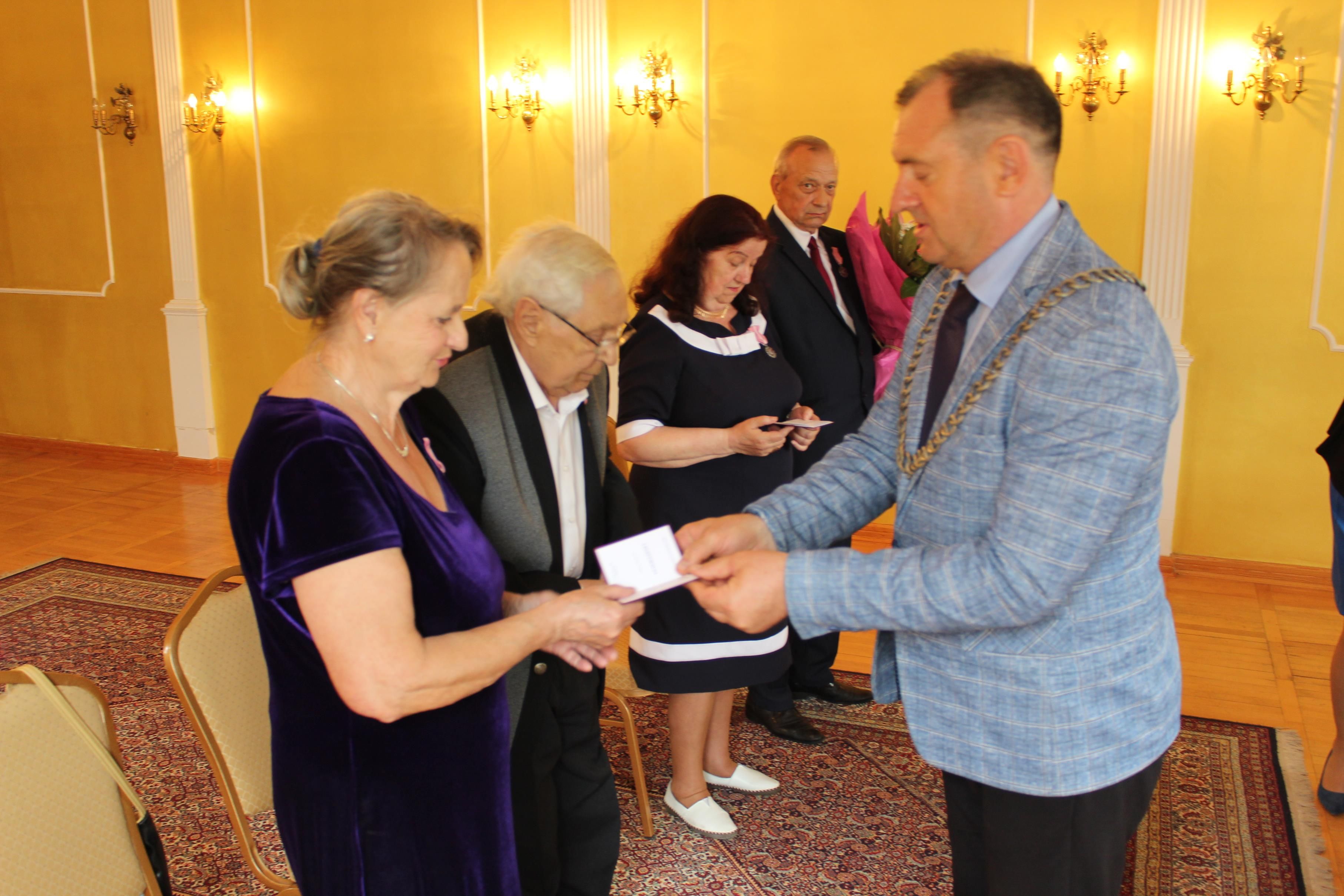 Jubileusz pięćdziesiątej rocznicy zawarcia związku małżeńskiego - kliknięcie spowoduje powiększenie obrazka w nowym oknie